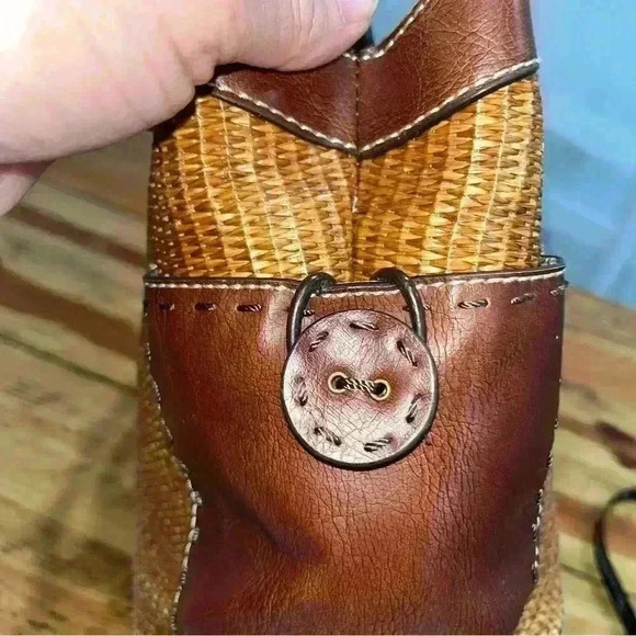 Fossil Woven Straw look Boho circle handle hand bag purse with shoulder strap - Picture 10 of 15